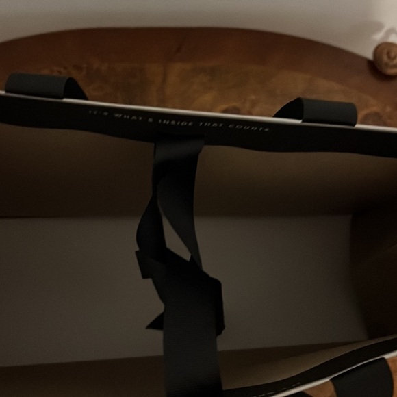 Neiman Marcus shopping bag - Picture 5 of 5